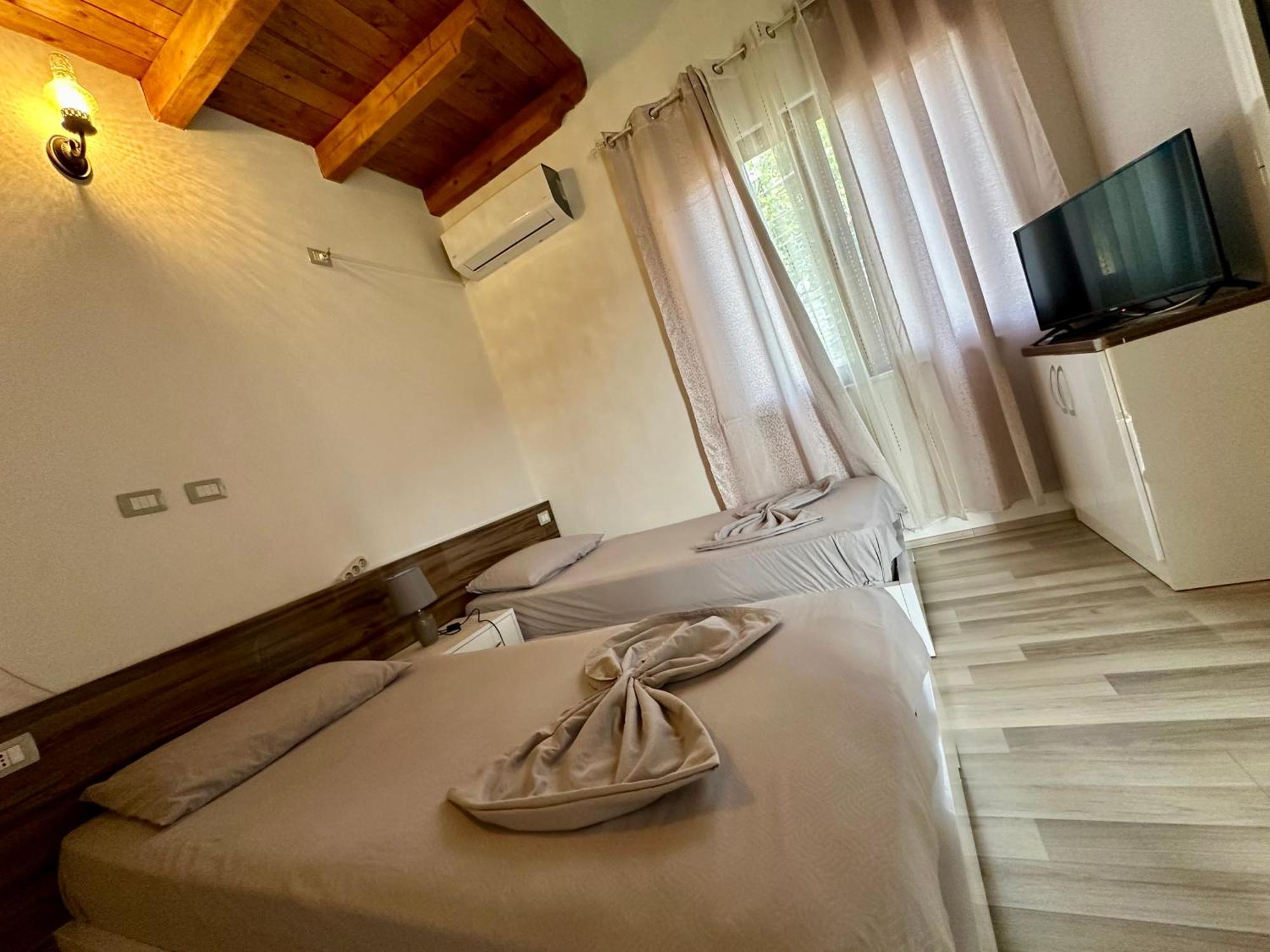 Casadolcecasa Hotel Shkodër Buitenkant foto